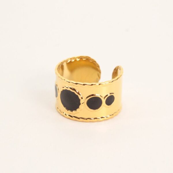 Anillo ajustable de acero dorado con piedras negras esmaltadas, joyería de acero inoxidable resistente al agua.