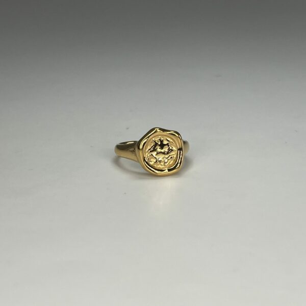 Anillo grande de acero dorado, joyería de acero inoxidable elegante y resistente al agua.